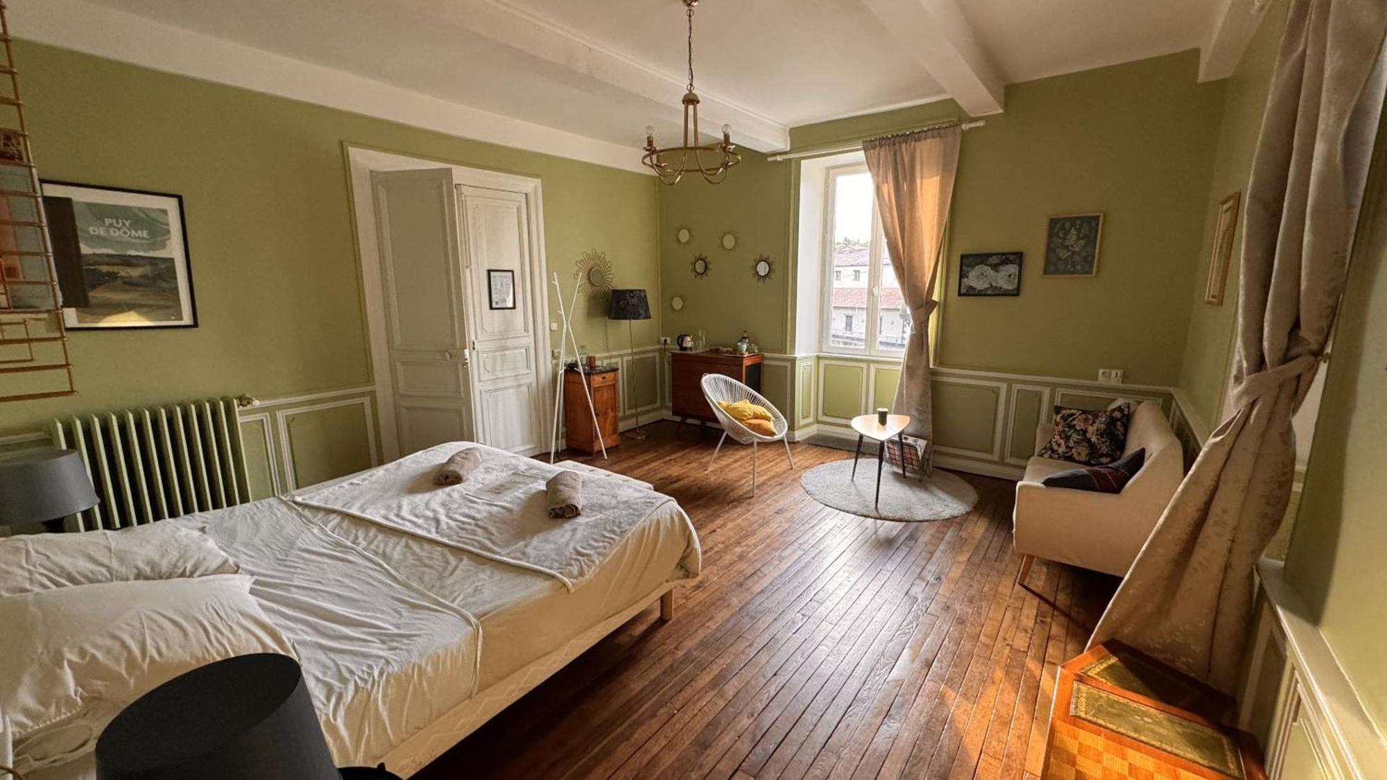 One-Bedroom Standard Apartment